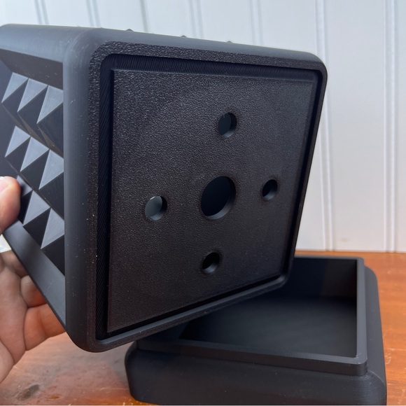 The Nova Square Planter, Flower Pot with Drainage Tray - Picture 6 of 7